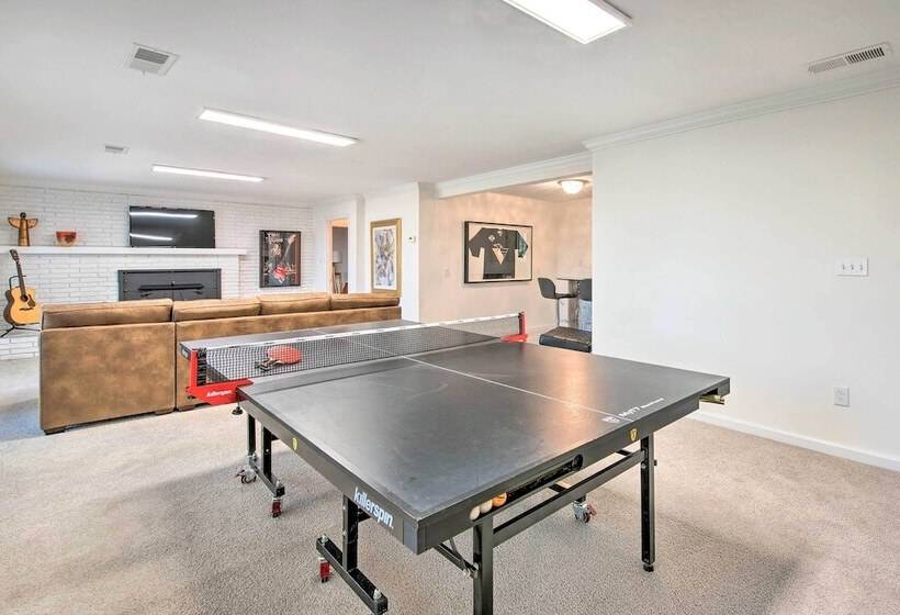 Peaceful Smyrna Home W/ Wood Burning Fire Pit