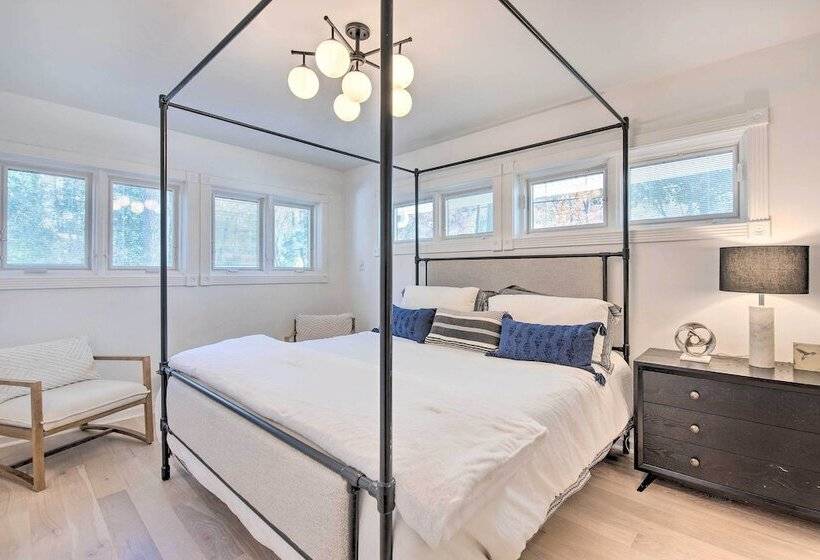 Peaceful Smyrna Home W/ Wood Burning Fire Pit