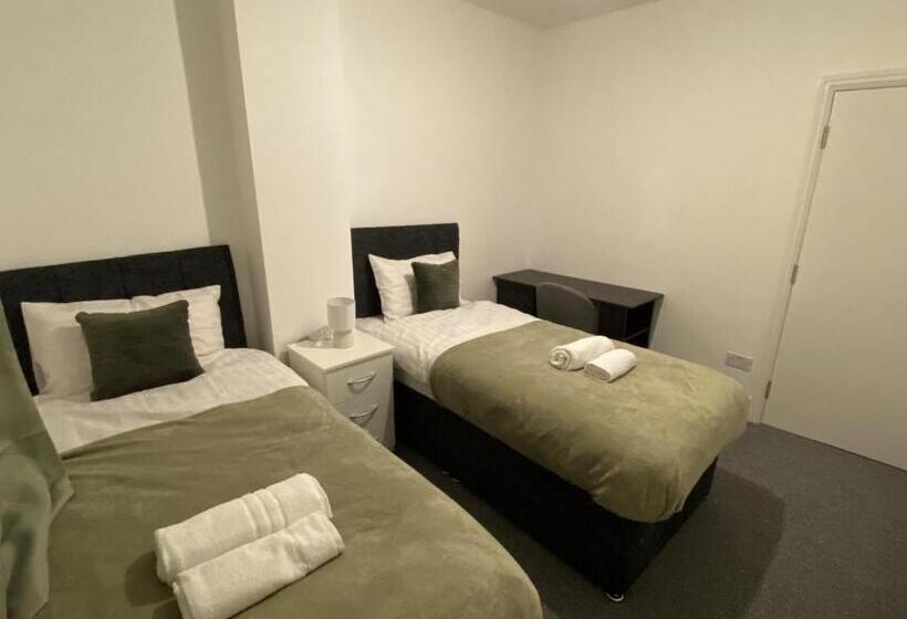 膳宿费 Cosy 3bd Guesthouse. Private Bathrooms