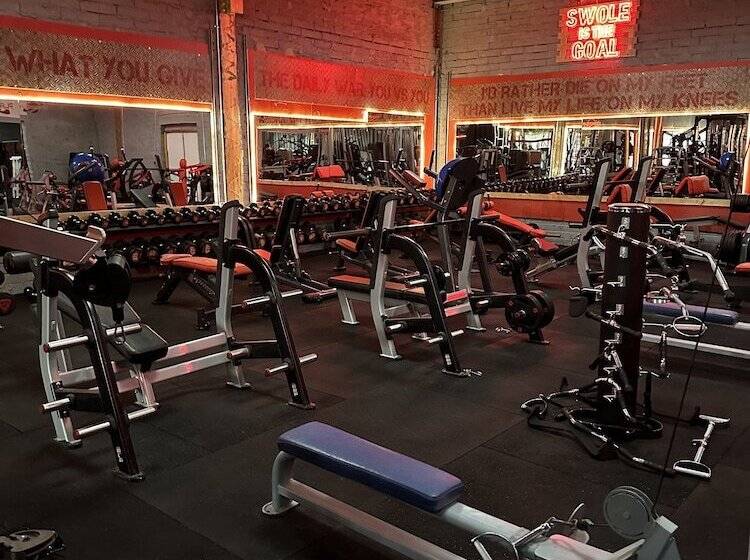 بنسيون Maze Apartments And Rooms