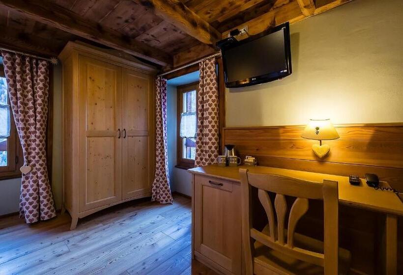 פנסיון Mirtillo Alpino Casa Vacanze