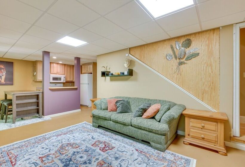 Pet Friendly Conyers Cabin   23 Miles To Atlanta!