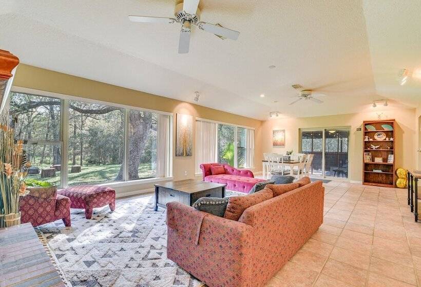 Pet Friendly Damon Home W/ Hot Tub & Yard!