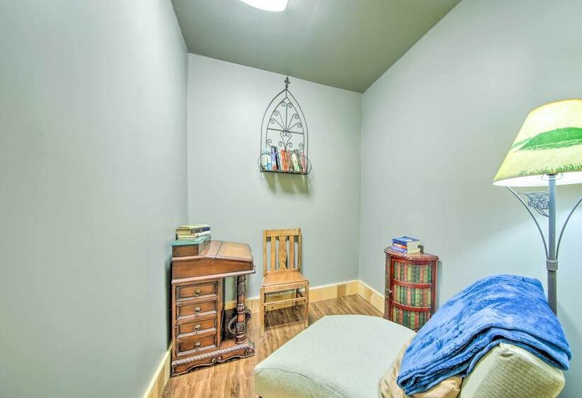 Pet Friendly Ellijay Escape W/ Yard & Grill!