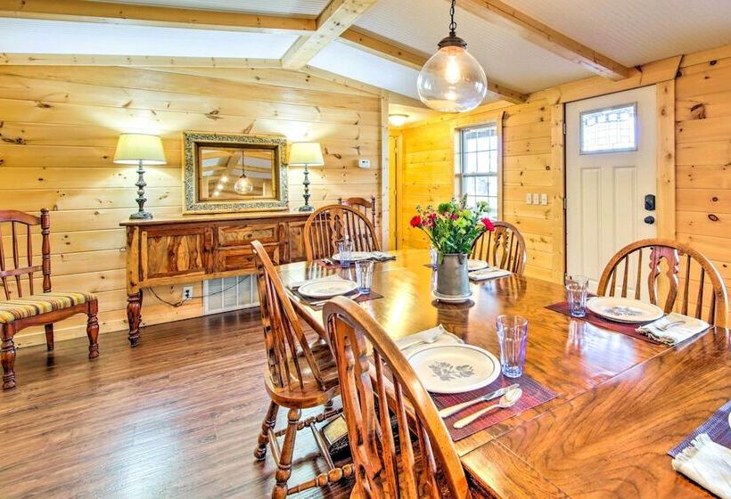 Pet Friendly Ellijay Escape W/ Yard & Grill!