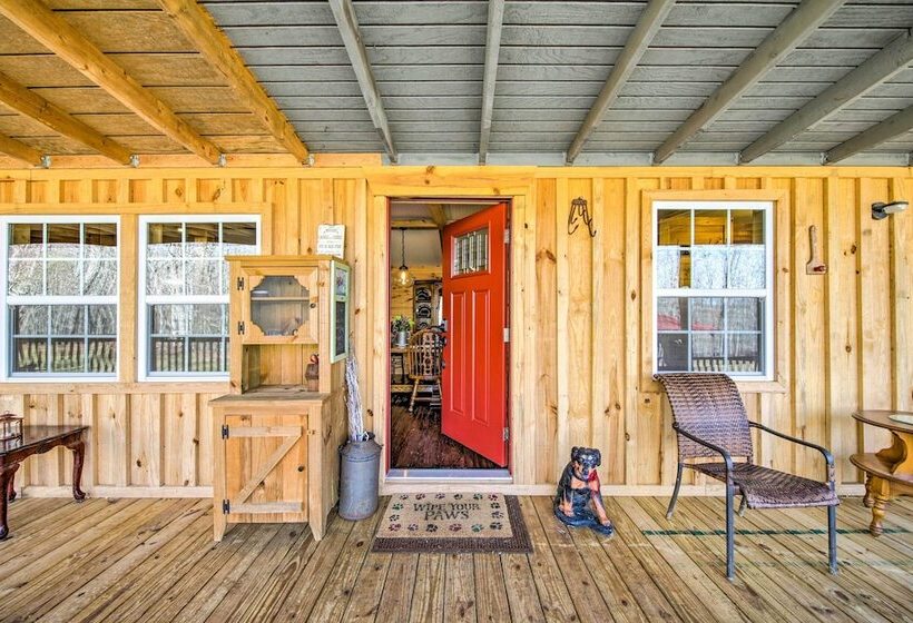 Pet Friendly Ellijay Escape W/ Yard & Grill!