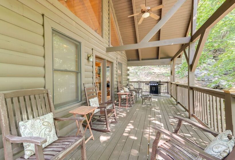 Pet Friendly Ellijay Home W/ Hot Tub + Game Room!
