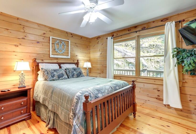 Pet Friendly Ellijay Home W/ Hot Tub + Game Room!