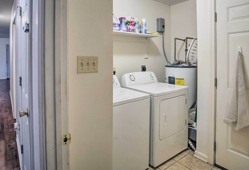 Pet Friendly Home < 3 Mi To French Quarter!