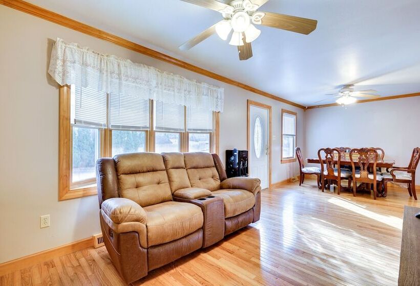 Pet Friendly New Egypt Home W/ Patio + Grill