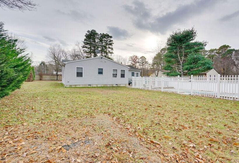 Pet Friendly New Egypt Home W/ Patio + Grill