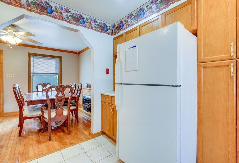 Pet Friendly New Egypt Home W/ Patio + Grill