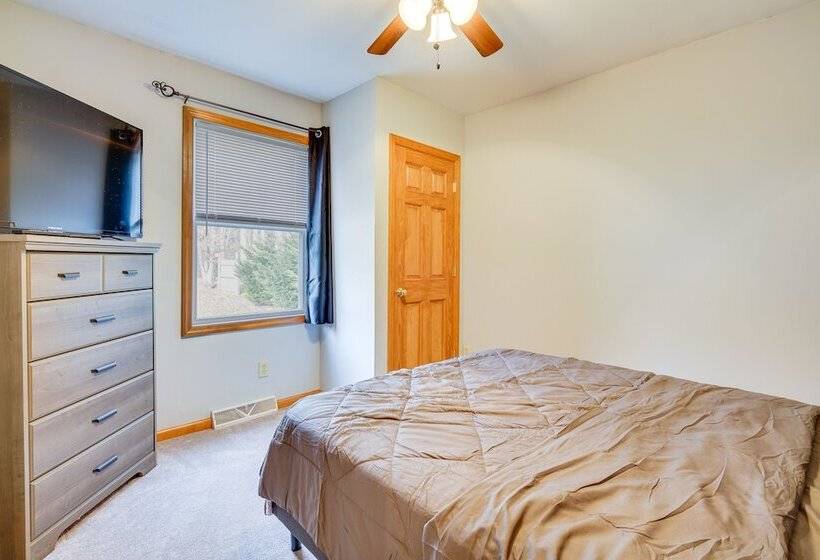 Pet Friendly New Egypt Home W/ Patio + Grill