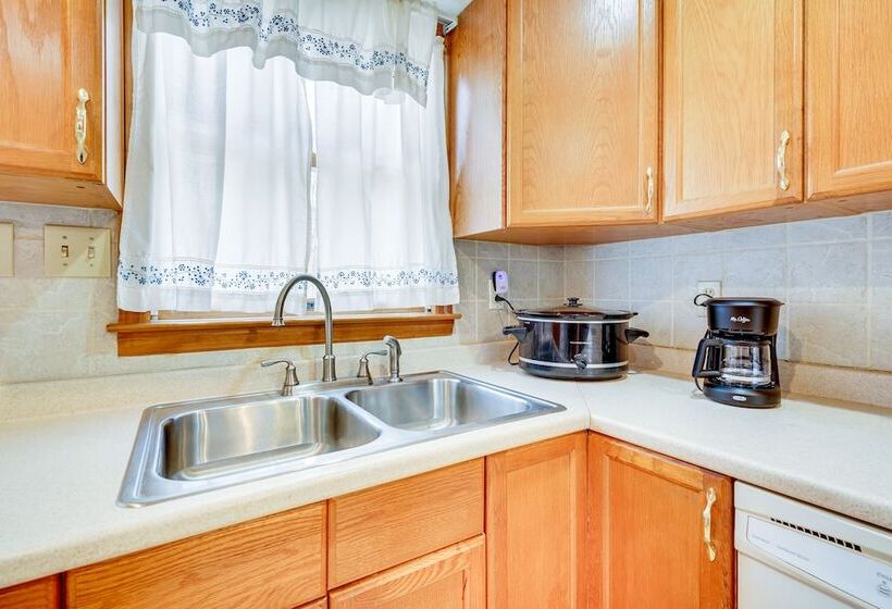 Pet Friendly New Egypt Home W/ Patio + Grill