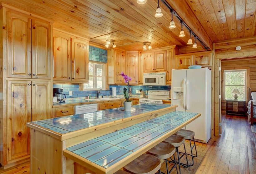 Owl S Nest  Pet Friendly Cabin W/ Private Hot Tub