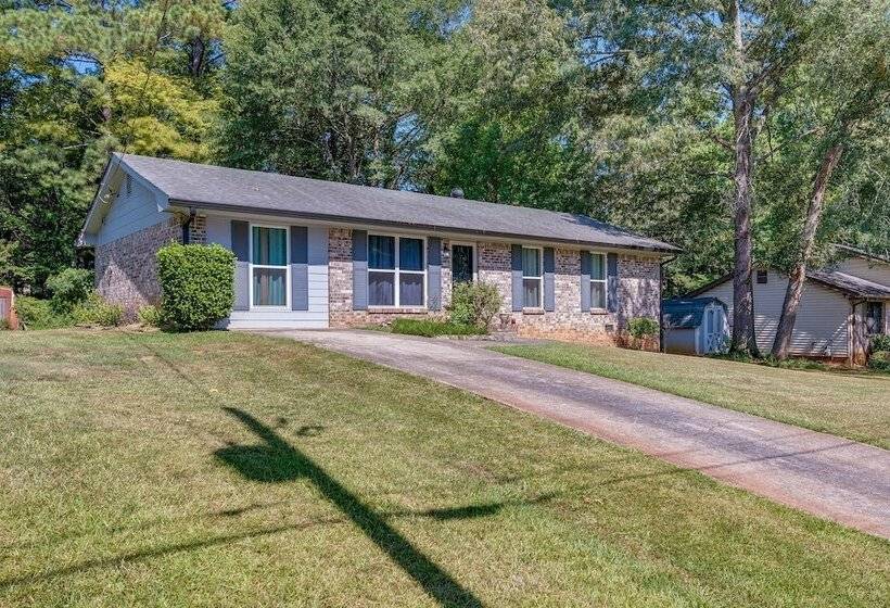 Pet Friendly Rex Vacation Rental: 18 Mi To Atlanta