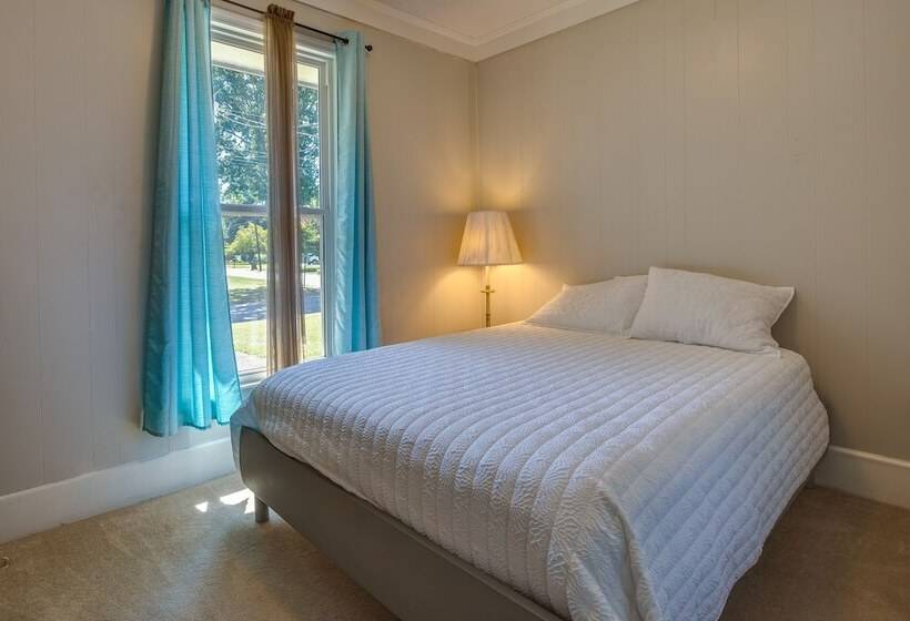 Pet Friendly Rex Vacation Rental: 18 Mi To Atlanta