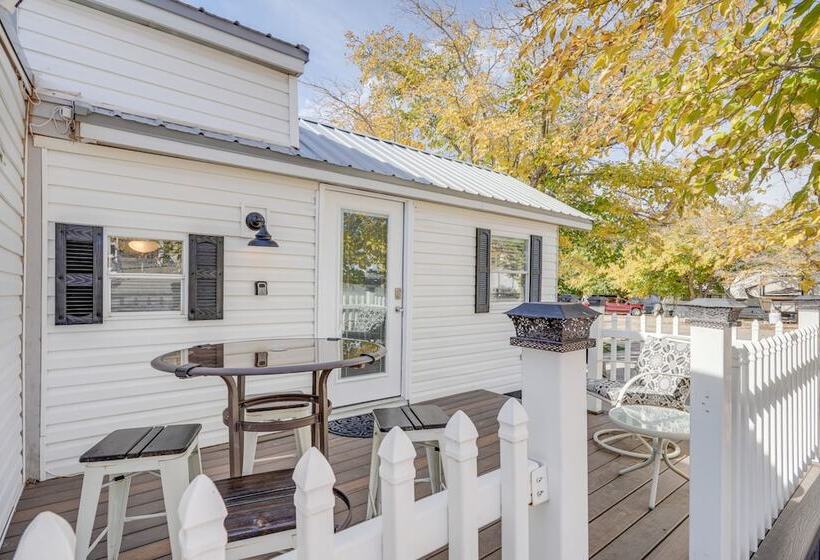 Pet Friendly Utah Cottage Near Zion National Park!