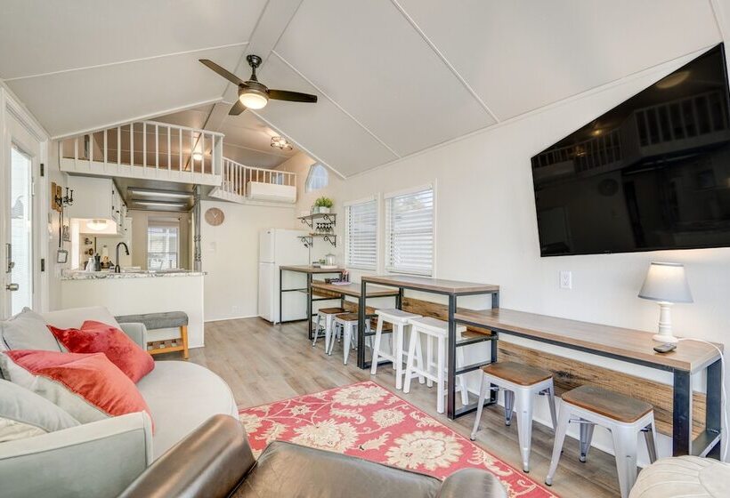 Pet Friendly Utah Cottage Near Zion National Park!