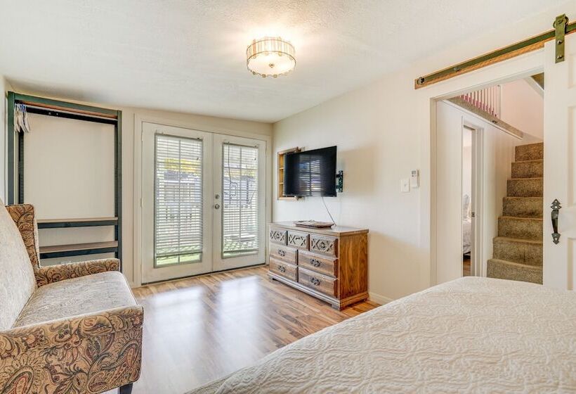 Pet Friendly Utah Cottage Near Zion National Park!