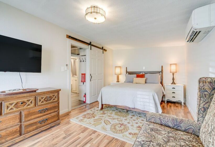 Pet Friendly Utah Cottage Near Zion National Park!