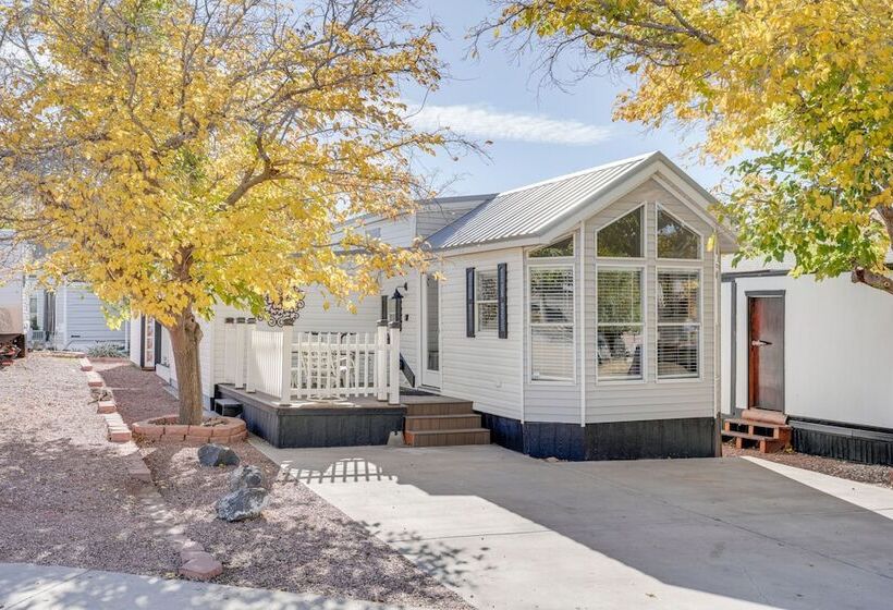 Pet Friendly Utah Cottage Near Zion National Park!