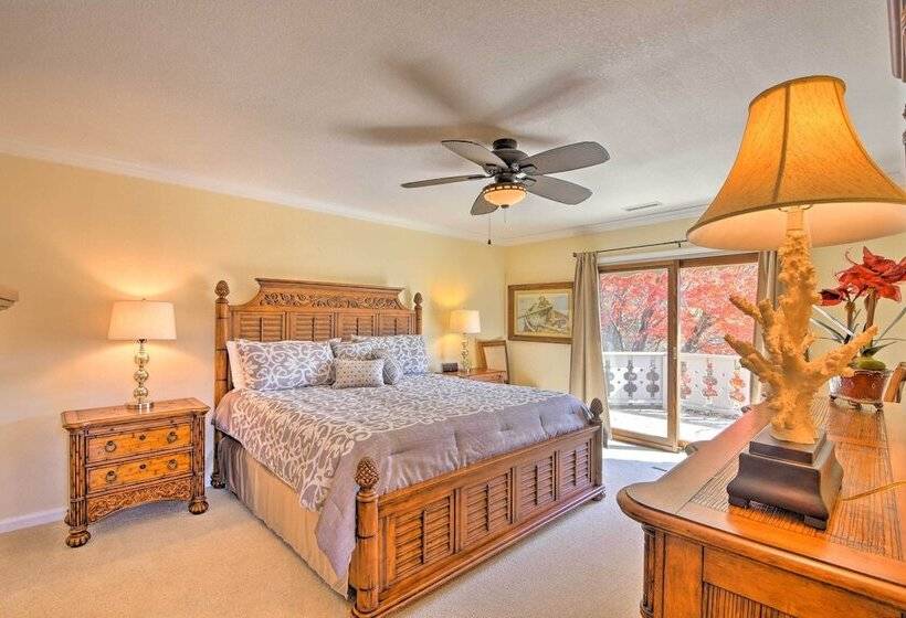 Picturesque Sky Haus Sanctuary W/ Mountain Views