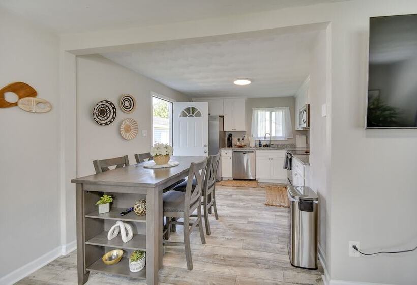 Portsmouth Vacation Rental: Near Parks & Golf