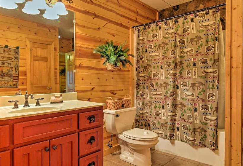 Private Cartecay River Home W/ Hot Tub & Game Room