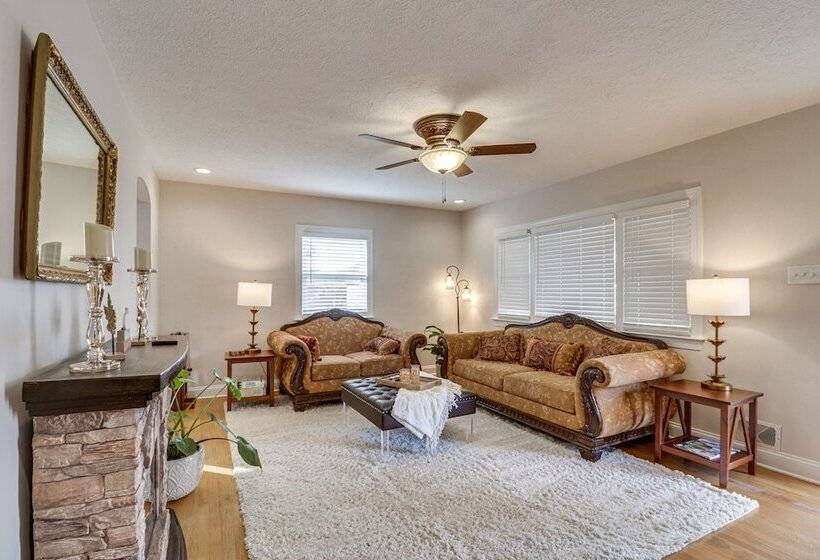 Quaint Edinburg Home Near Seven Bends State Park!