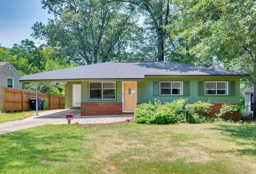 Quiet Columbus Home W/ Private Deck & Grill!