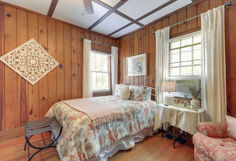 Quiet Ellaville Home W/ Patio + Outdoor Dining!