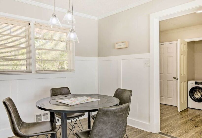 Decatur Home W/ Yard, 13 Mi To Downtown Atlanta!