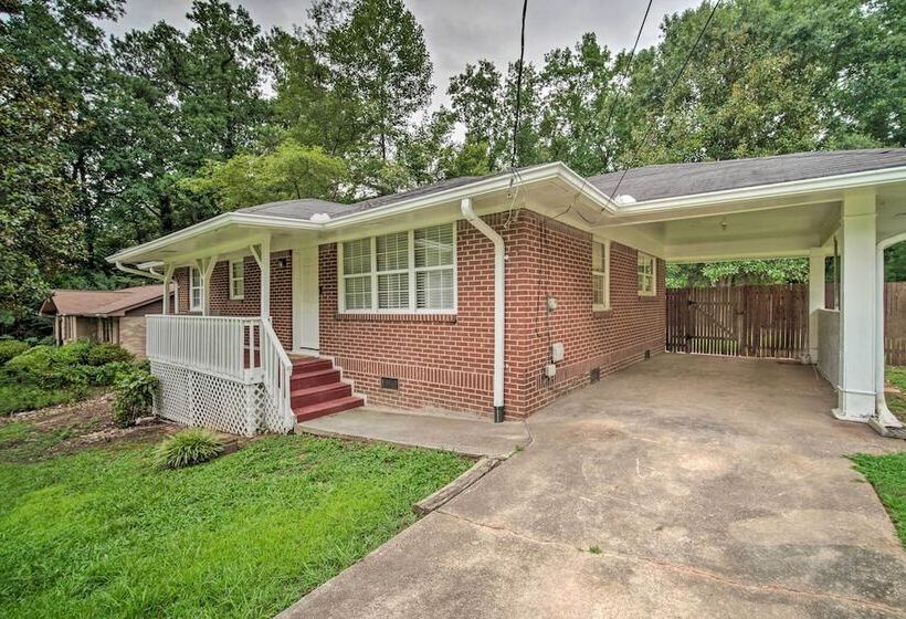 Renovated Family Home ~ 18 Mi To Dwtn Atlanta