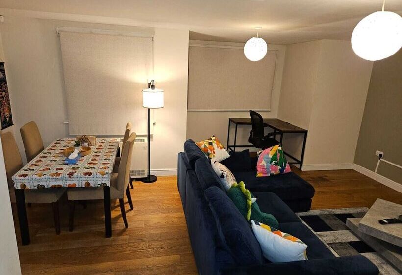 Резиденция London 02 Arena Cool Off Family Hub