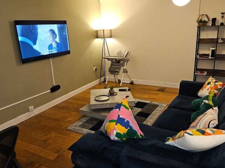 إقامة London 02 Arena Cool Off Family Hub