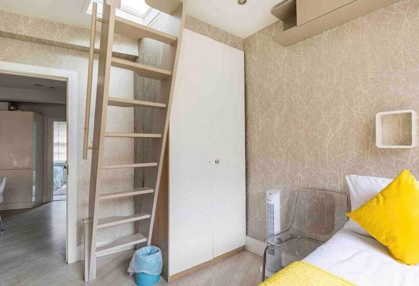 דירת נופש Modern Central 3 Brs House With 3 Bths 2 Hottube