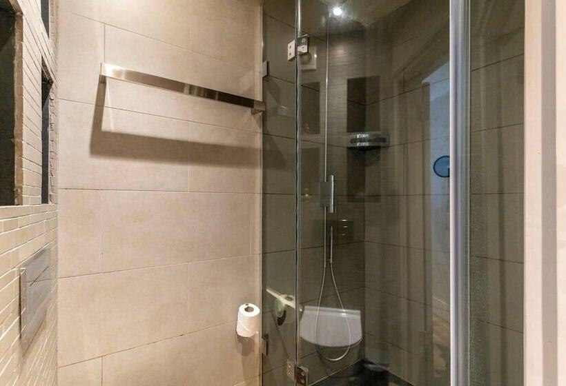 דירת נופש Modern Central 3 Brs House With 3 Bths 2 Hottube