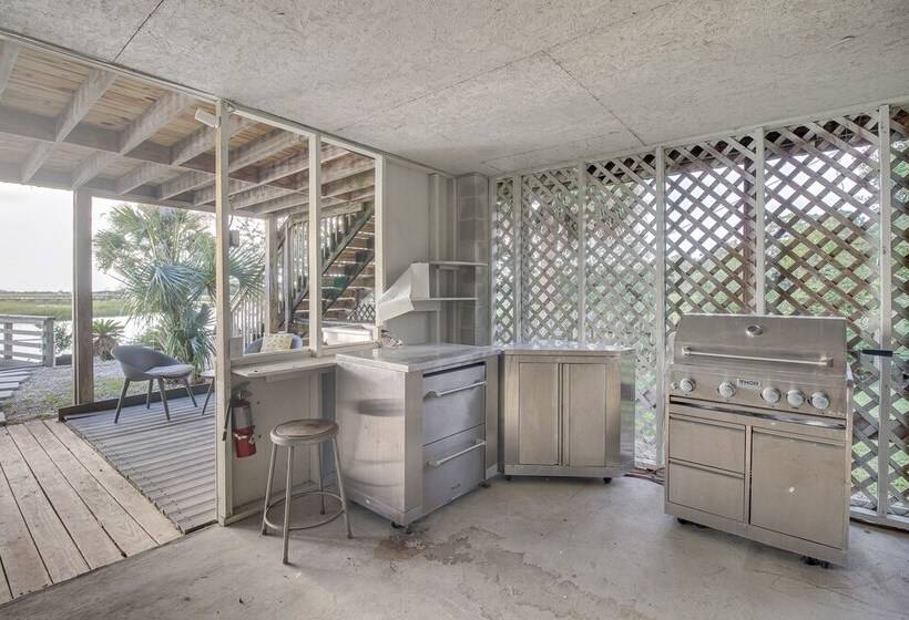 Riverfront Savannah Retreat W/ Private Dock!