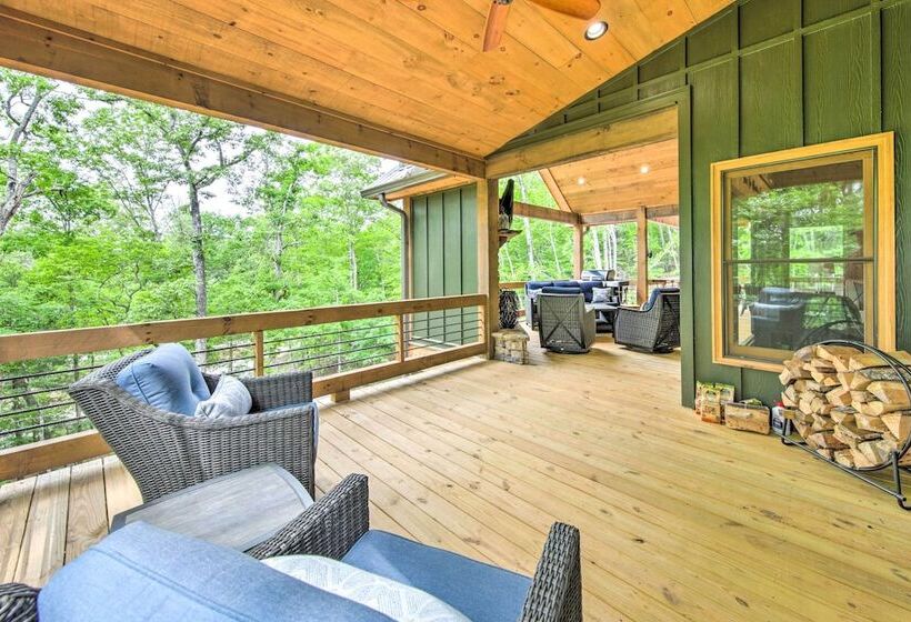 Riverside Mtn Retreat W/ Hot Tub & Game Room!