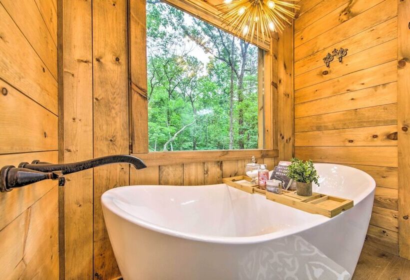 Riverside Mtn Retreat W/ Hot Tub & Game Room!