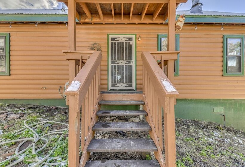16 Mi To Ski Apache: Ruidoso Cabin Rental