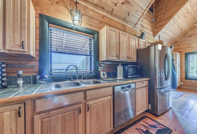 16 Mi To Ski Apache: Ruidoso Cabin Rental