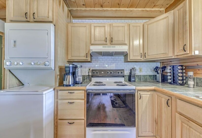 16 Mi To Ski Apache: Ruidoso Cabin Rental