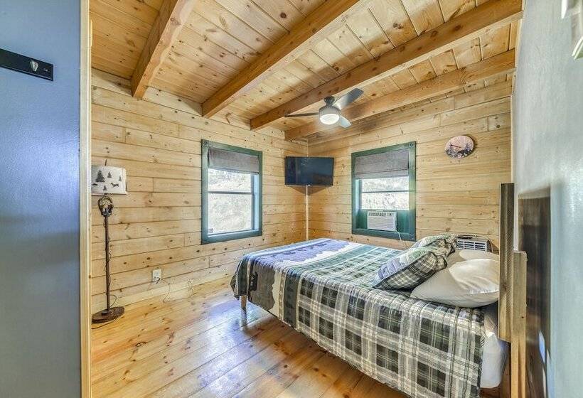 16 Mi To Ski Apache: Ruidoso Cabin Rental