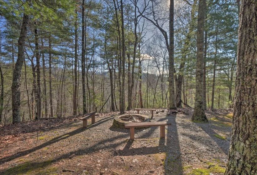 Rustic Cabin W/ Hot Tub: 2 Mi To Unicoi State Park