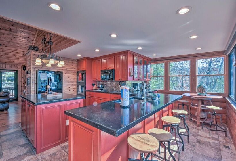 Rustic Cabin W/ Hot Tub: 2 Mi To Unicoi State Park