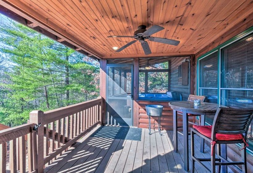 Rustic Cabin W/ Hot Tub: 2 Mi To Unicoi State Park