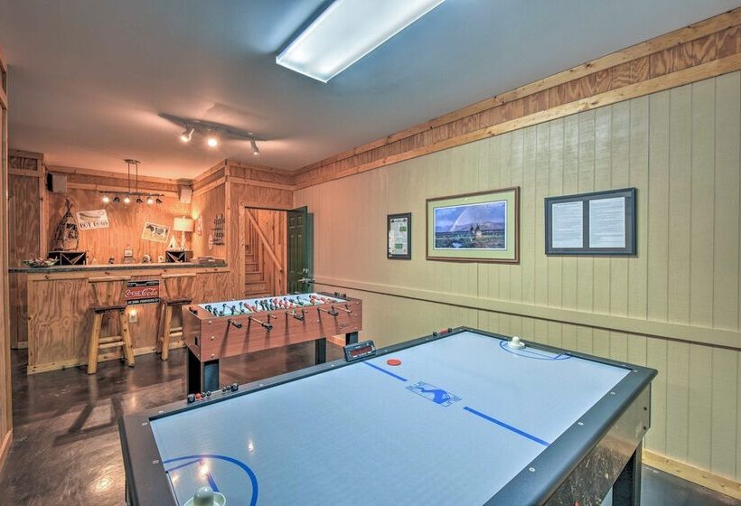 Rustic Cabin W/ Hot Tub: 2 Mi To Unicoi State Park