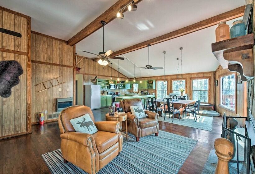 Rustic Ranger Cabin W/ Amazing Mountain Views